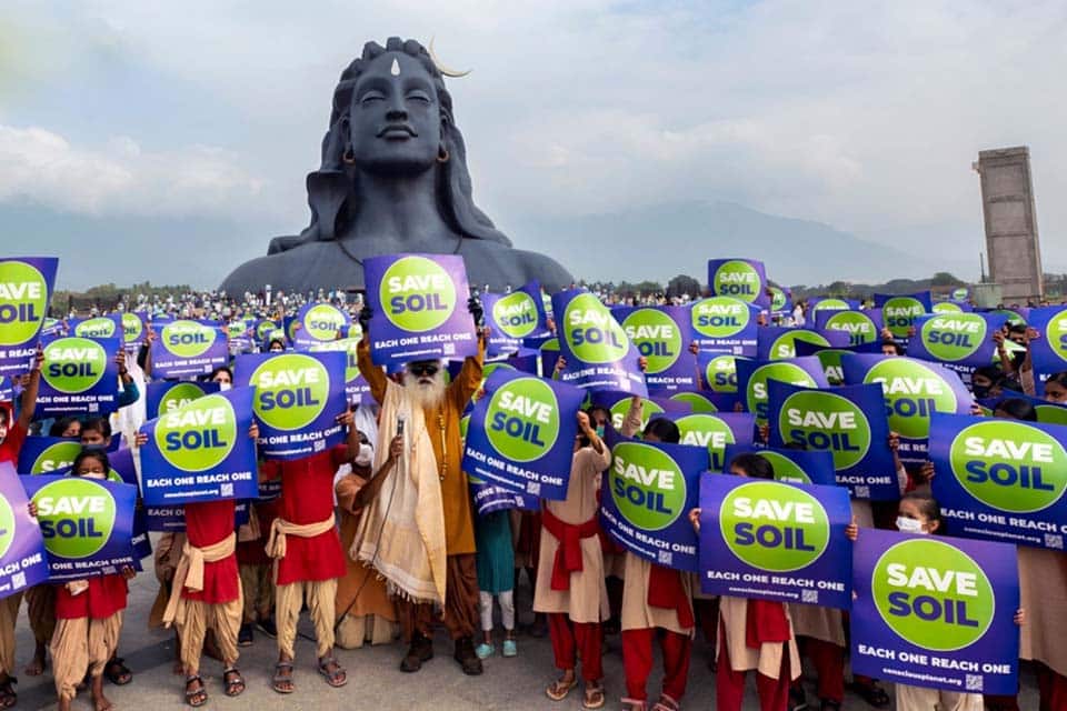 سادگورو save soil 2