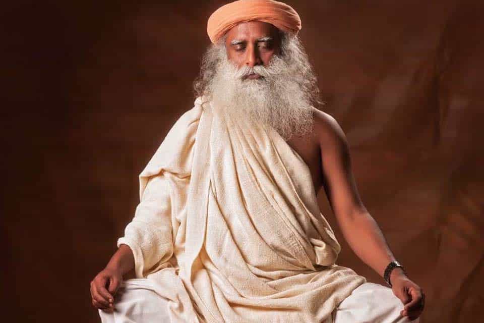 سادگورو و یوگا